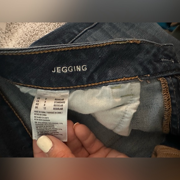 American Eagle size 8 jeans - Picture 3 of 3